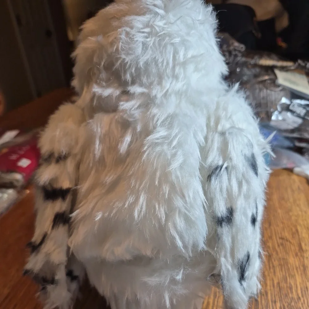 Universal Studios Harry Potter Hedwig Snowy Owl Shoulder Plush Sound & Movement